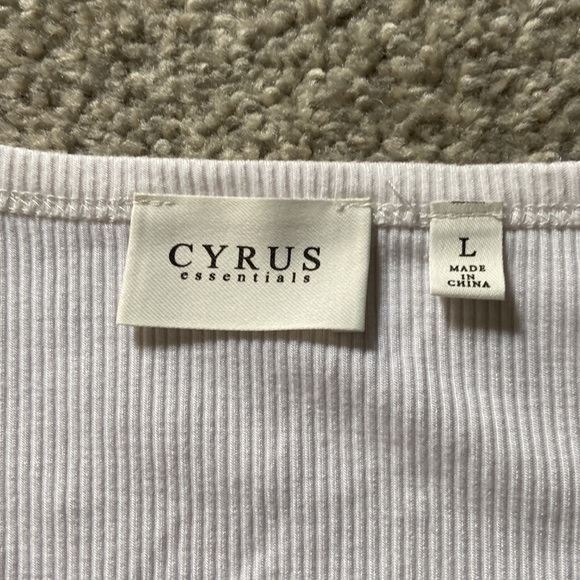 White Ribbed Women's Top - Picture 2 of 2